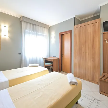 L'aquila Hotel Pomezia