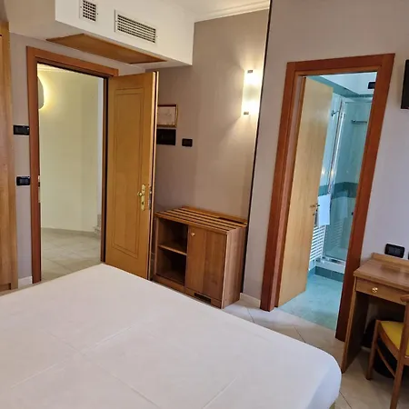 L'aquila 4* Pomezia